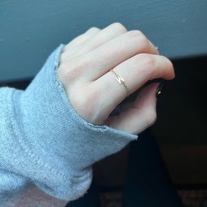 KELLY BELLO mini mini letter chain ring